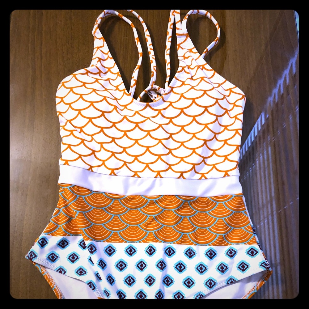 CUPSHE- Super cute one-piece swimsuit